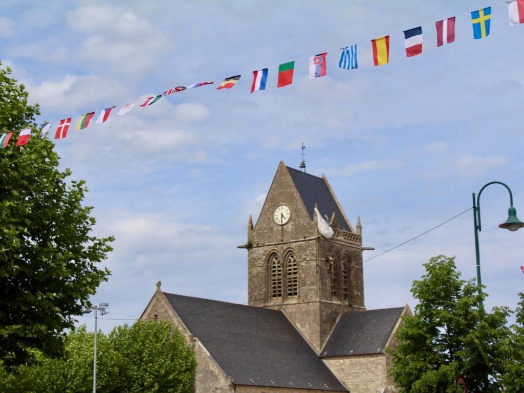 La Forge, Gite Familial,A Sainte Mere Eglise Villa Bagian luar foto