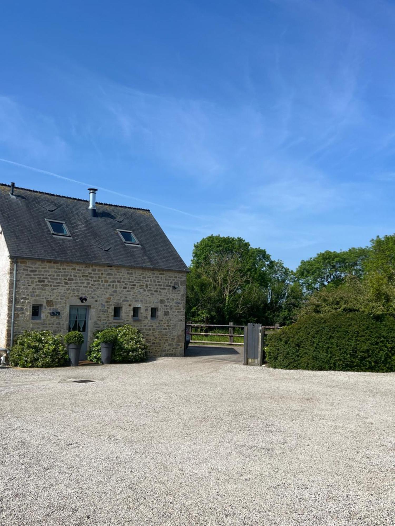 La Forge, Gite Familial,A Sainte Mere Eglise Villa Bagian luar foto